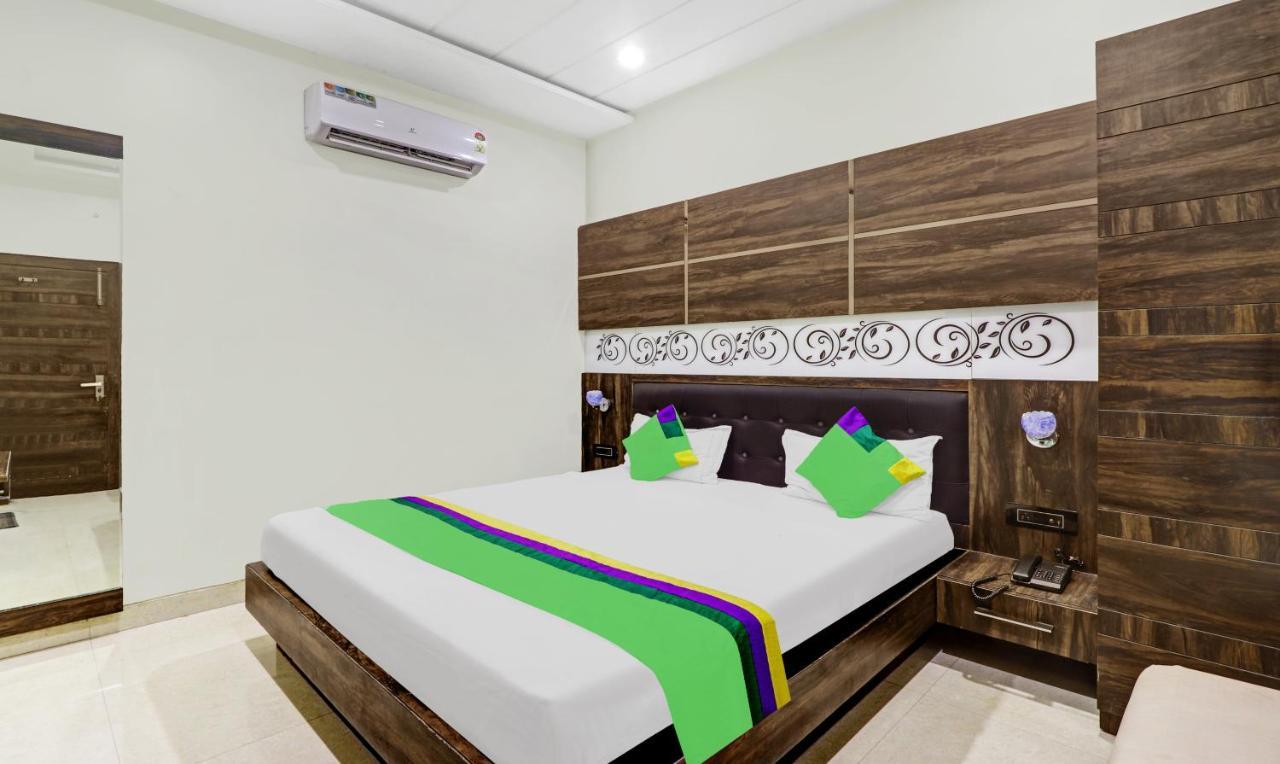 Itsy Hotels Anjali Mahal 500, Mtrs From Mathura Railway Station Εξωτερικό φωτογραφία