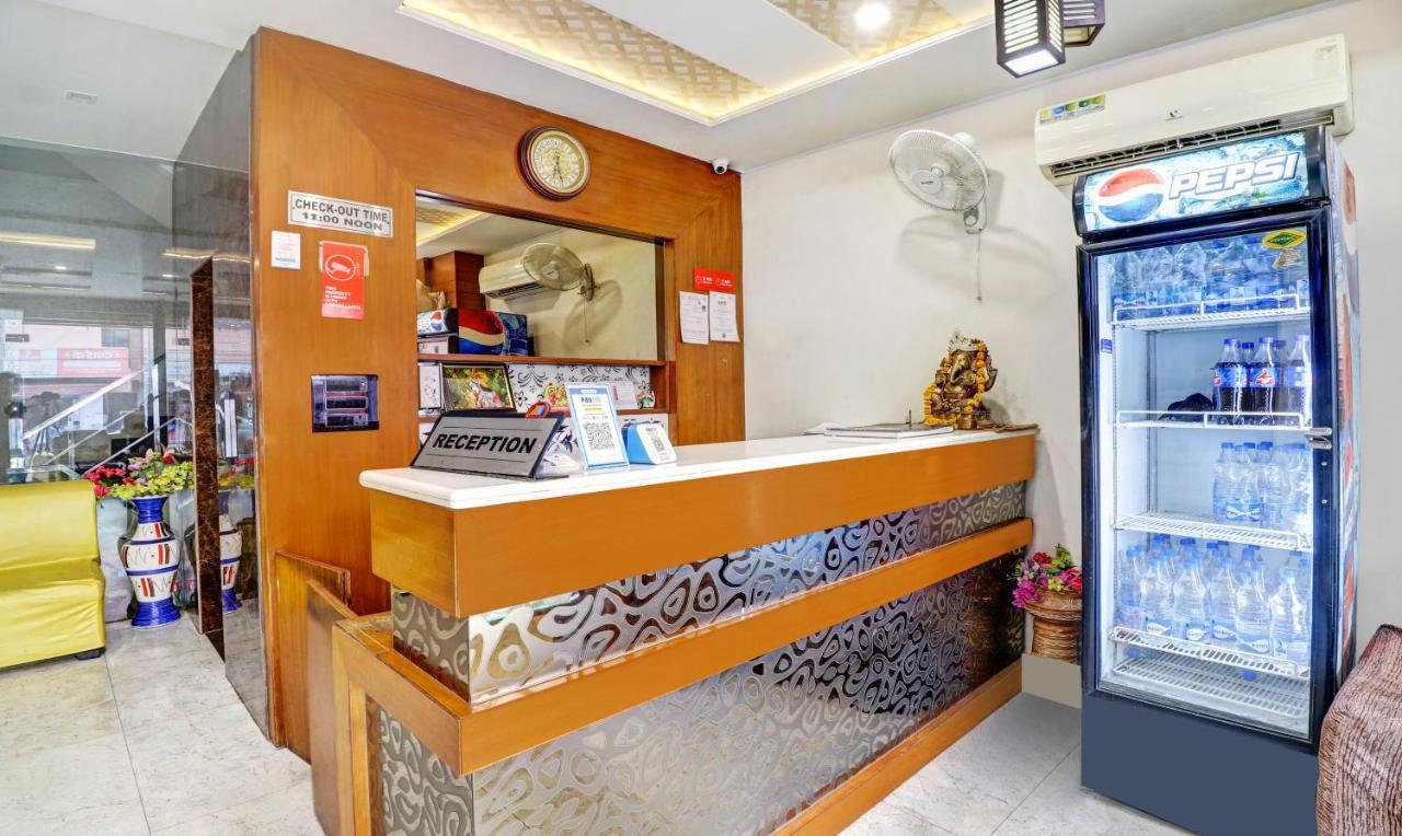 Itsy Hotels Anjali Mahal 500, Mtrs From Mathura Railway Station Εξωτερικό φωτογραφία